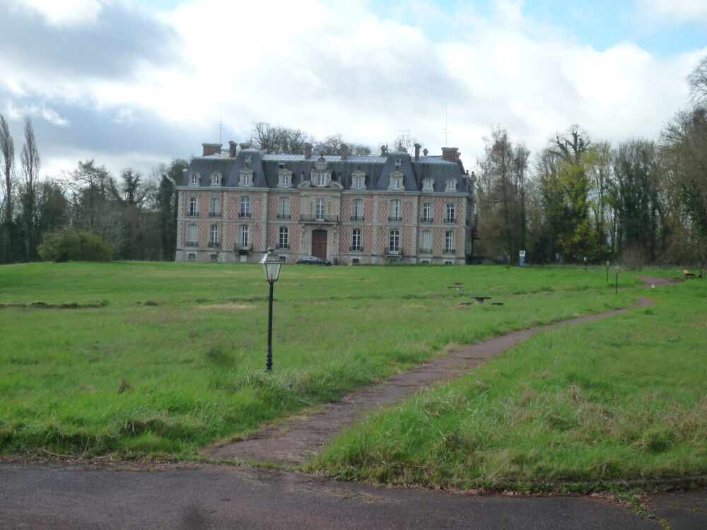 à vendre  Propriété/château Jouarre (77640)