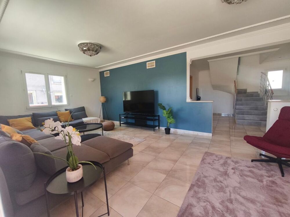 Villa d'exception dans le secteur Nîmes, 198m², jardin, piscine, spa
