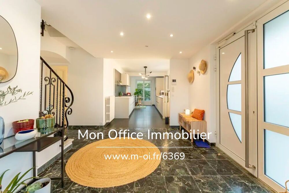Vente Maison Référence : 6369-VCA - Villa contemporaine avec accès privé à la mer dans la résidence Carry le rouet