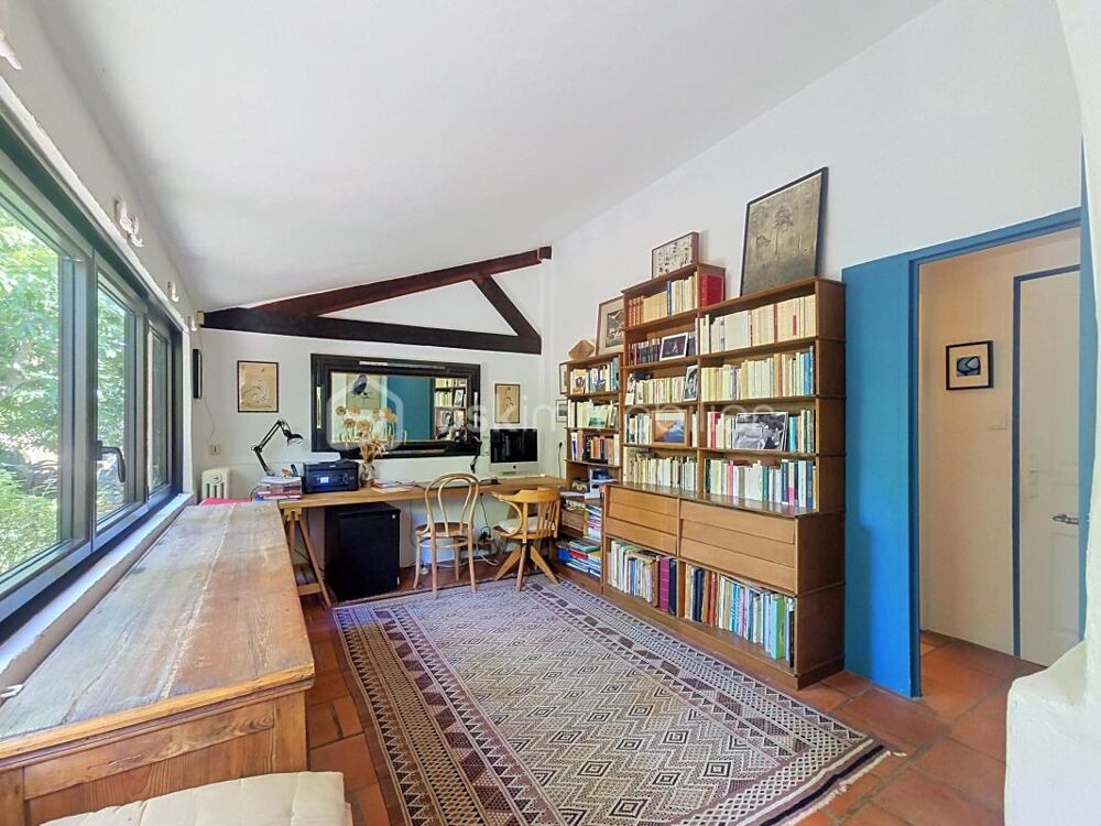 à vendre  Propriété/château Saint-Maximin (30700)