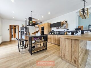  Maison à vendre 10 pièces 226 m²