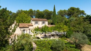  Villa  vendre 7 pices 220 m