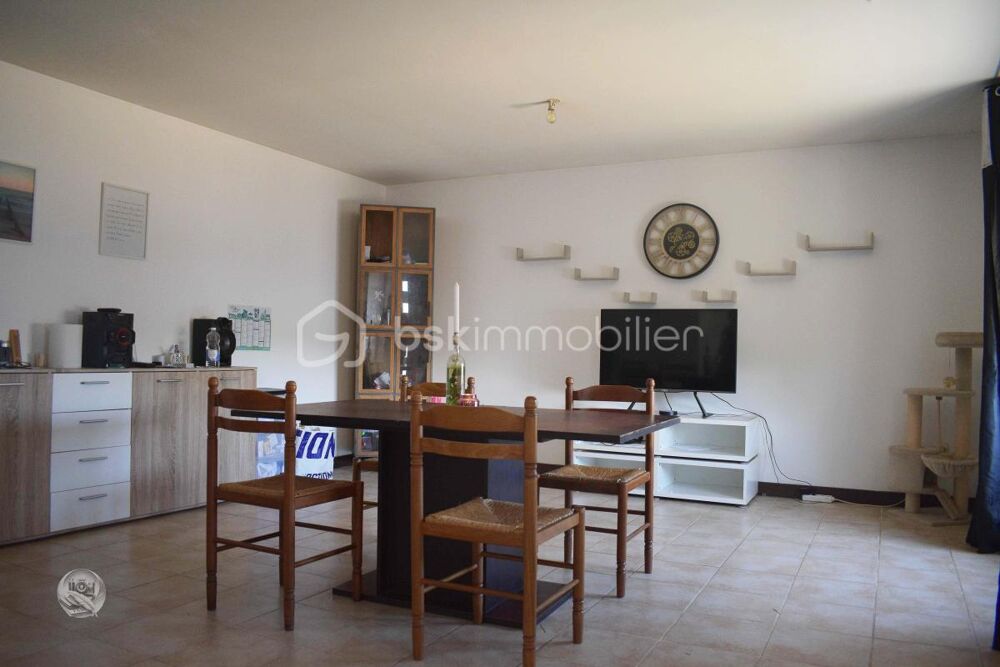 Vente Maison ? Maison familiale spacieuse avec jardin arbor� et entrep�t � environnement calme Saint germier