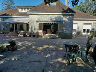  Proprit/chteau  vendre 8 pices 290 m