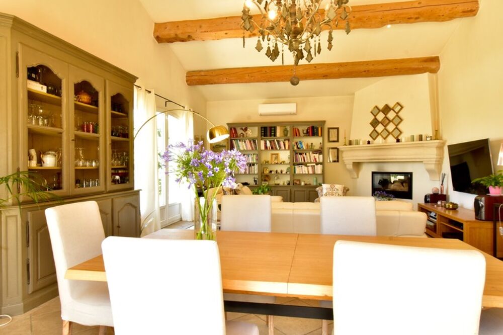 Maison à vendre 5 pièces FONTVIEILLE (13)