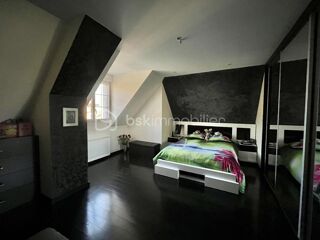  Propri�t�/ch�teau � vendre 7 pi�ces 341 m�