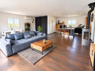 Vente Maison Maison de plain-pied de 128 m² avec piscine Bours