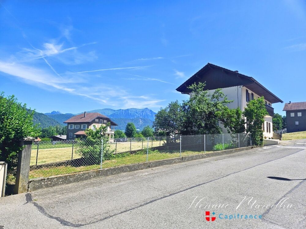Maison avec 2 appartements indépendants - VOUGY (74)