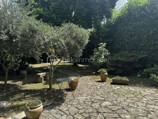  Maison à vendre 11 pièces 272 m²