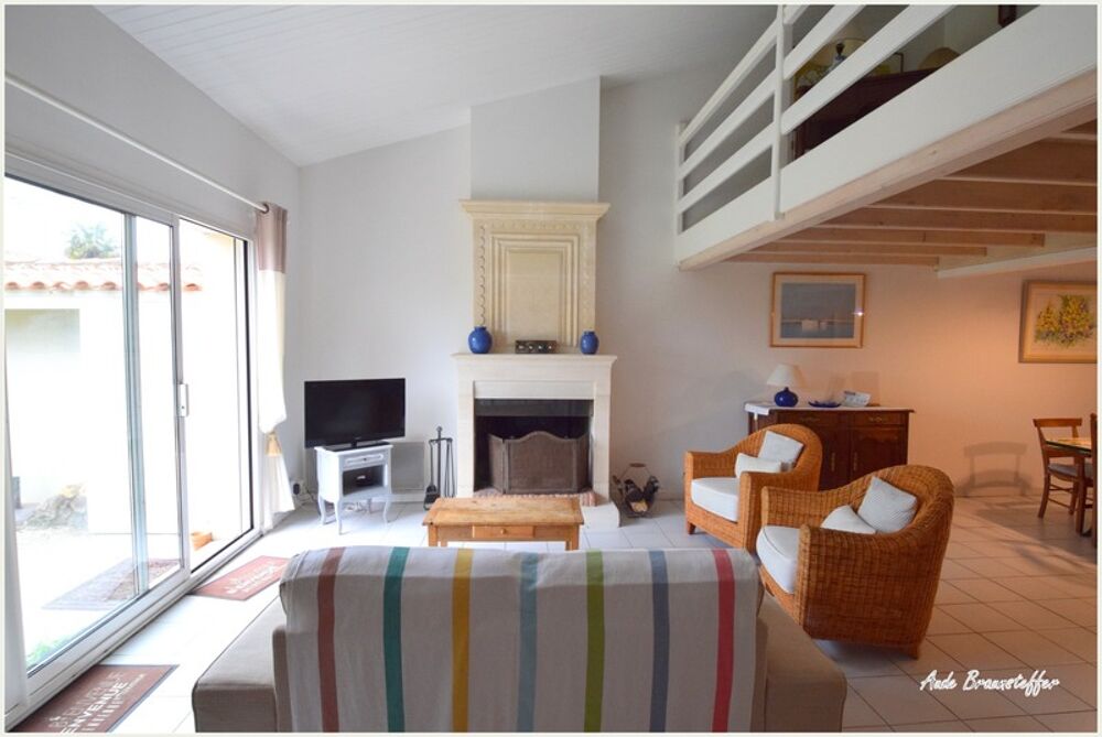 Maison à vendre 5 pièces SAINT MARTIN DE RE (17): Maison familiale lumineuse au calme, proche commerces et plage