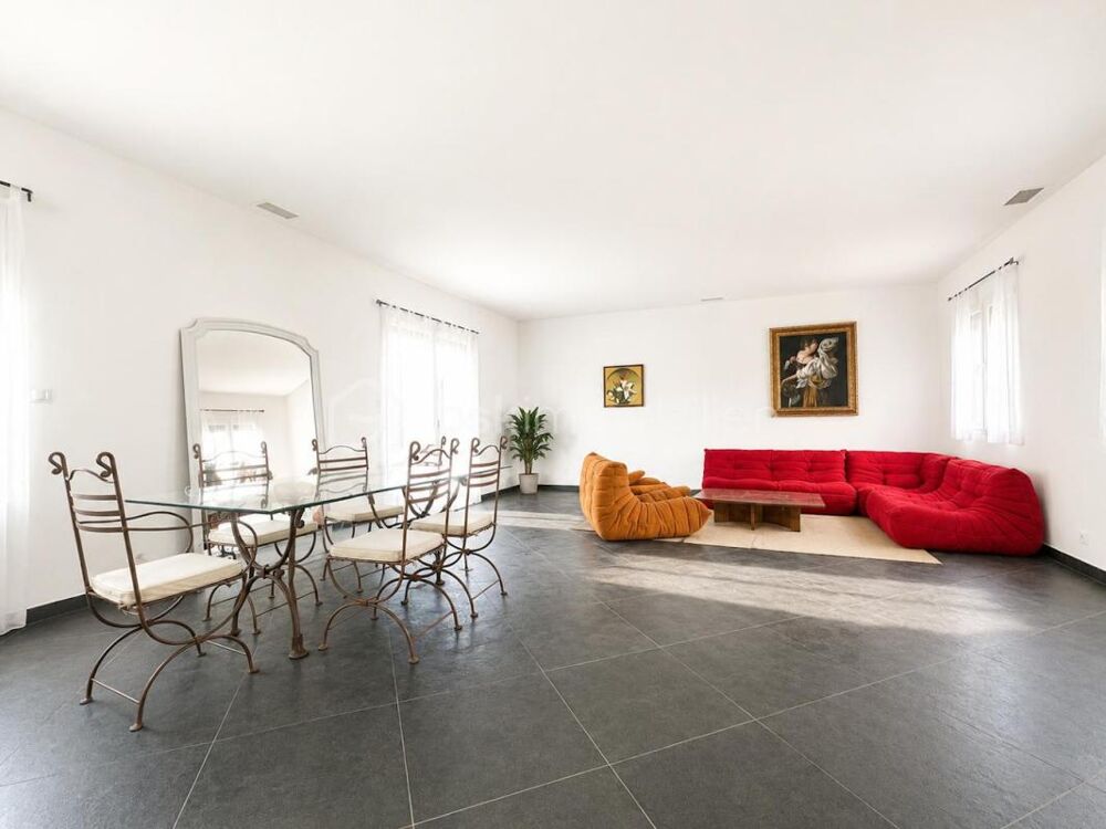 Vente Villa Magnifique villa de 240m2 avec piscine et son studio indépendant Saint hilaire de brethmas
