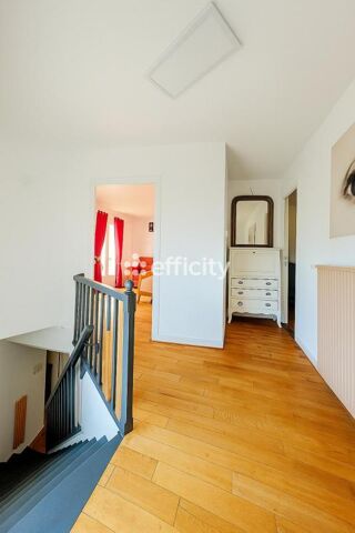  Maison � vendre 4 pi�ces 165 m�