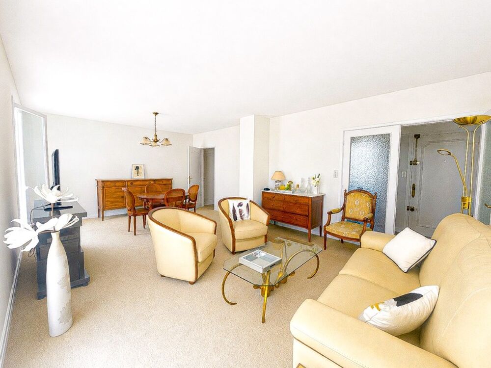 Vente Appartement CALAIS , Dpt (62) à vendre appartement 3 pièces 75M2 , deux chambres , cave , parking privatif Calais