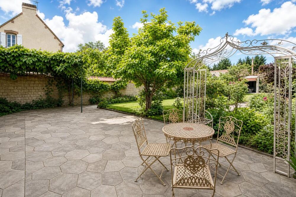 Maison de 9 pièces, 173 m², Saint-Pierre-lès-Nemours
