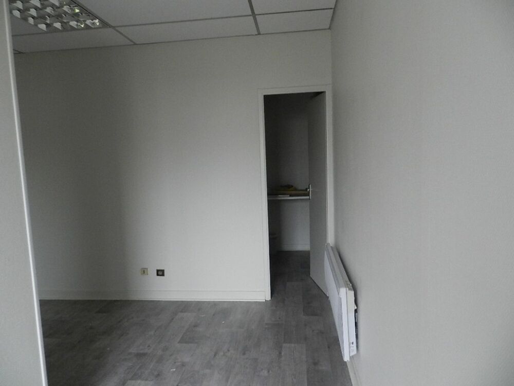   Local/bureau à louer CHAMBERY (73) 80 m² Chambery