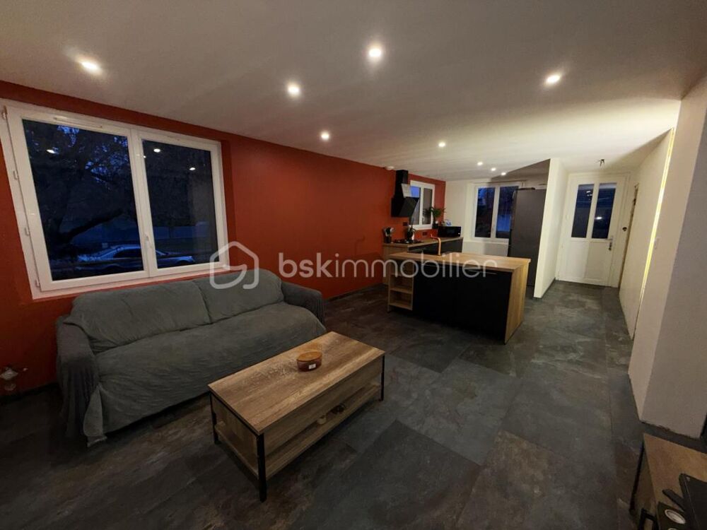 Maison individuelle 6 pièces avec fort potentiel  Terrain 1 000 m²