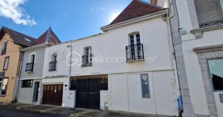  Immeuble à vendre 10 pièces 415 m²