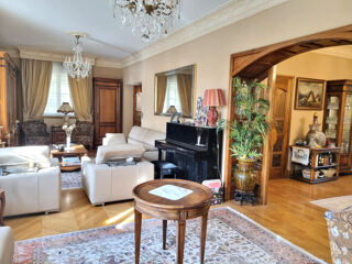  Maison � vendre 9 pi�ces 310 m�