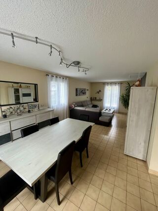  Maison  vendre 8 pices 143 m