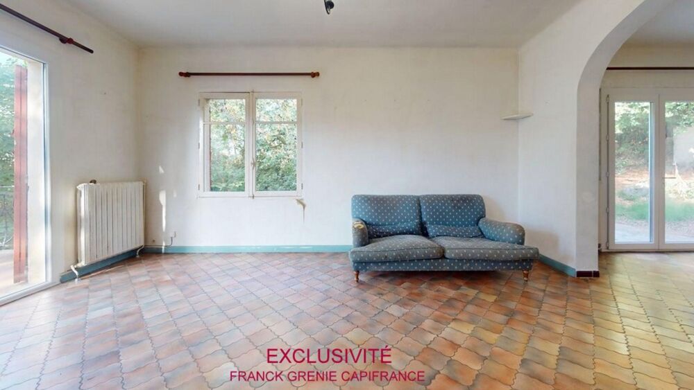 Vente Maison TOURVES – MAISON À RÉNOVER 151 M² – 5 CHAMBRES – GARAGE 60 M² – TERRAIN 1 210 M² – PANNEAUX SOLAIRES Tourves