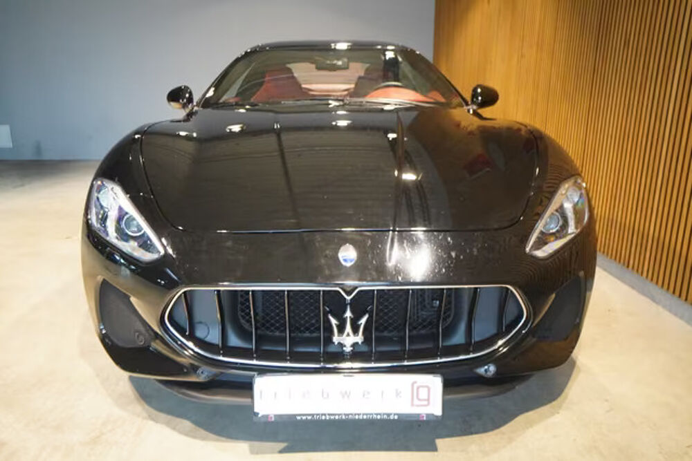 Granturismo V8 4.7 Sport – Deutsch Noir/Rouge 2019 occasion 33000 Bordeaux