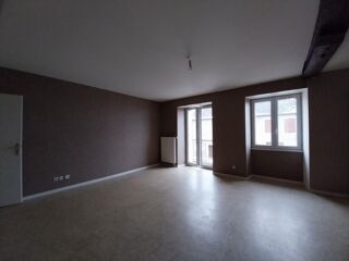  Appartement à louer 3 pièces 90 m²