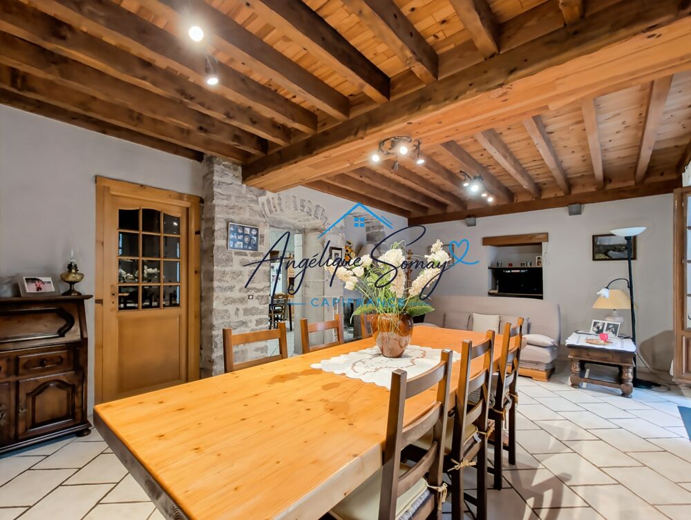 Vente Maison ? COUP DE CŒUR À BAUME-LES-MESSIEURS ! Maison mitoyenne en pierre rénovée, 5 chambres et beaux volumes Baume les messieurs