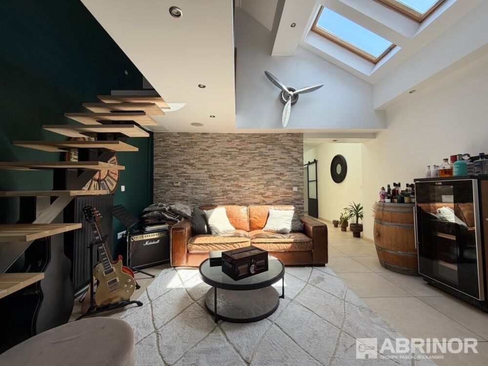 Charmante maison ancienne rénovée de 153 m² 3 chambre + bureau, avec jardin sans vis-à-vis à Phalempin