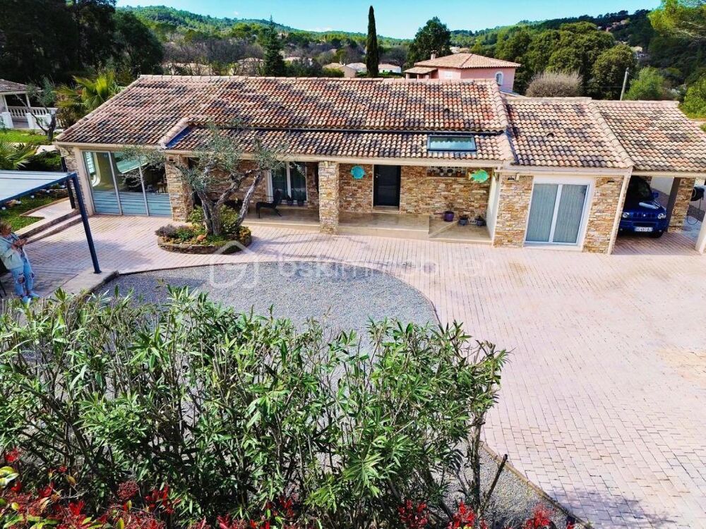 Vente Villa Charmante Villa Provençale de Plain-Pied avec Piscine et Terrain Paysagé Le thoronet