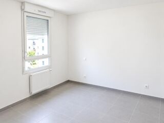  Appartement à louer 2 pièces 38 m²