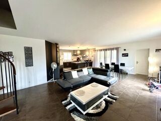  Maison  vendre 8 pices 170 m