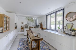  Maison � vendre 9 pi�ces 275 m�