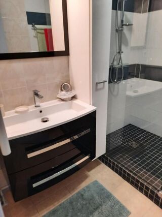  Appartement à louer 2 pièces 55 m²
