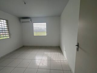  Appartement à louer 3 pièces 57 m²