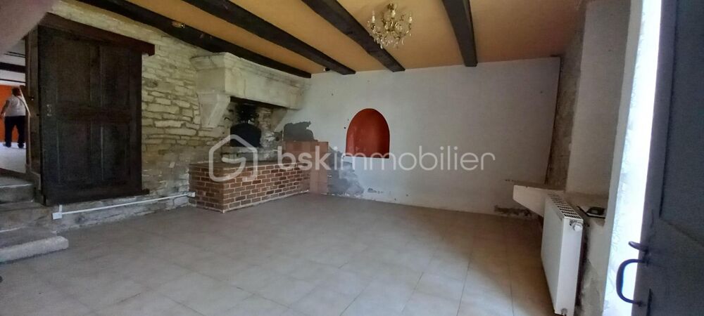 Maison de campagne avec terrain de 932 m²