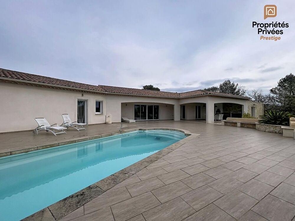 Villa plain-pied 205 m², 4 ch. , Piscine chauffée 5×9 , Vue Mont Aurélien , Parcelle constructible, DPE B ? Ollières 83570