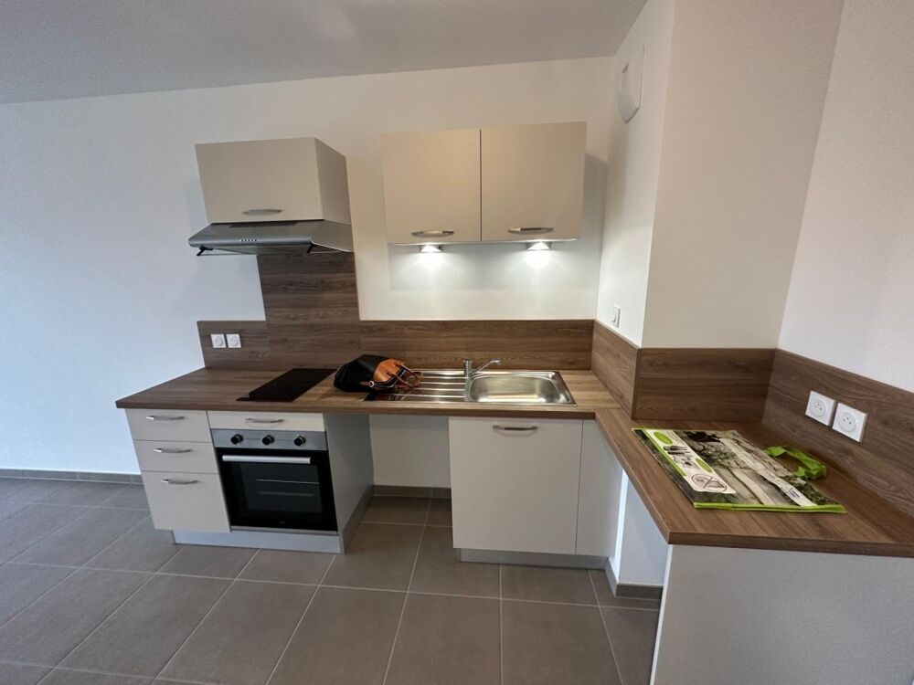 Location Appartement T2 avec parking et balcon à MONTEUX Monteux