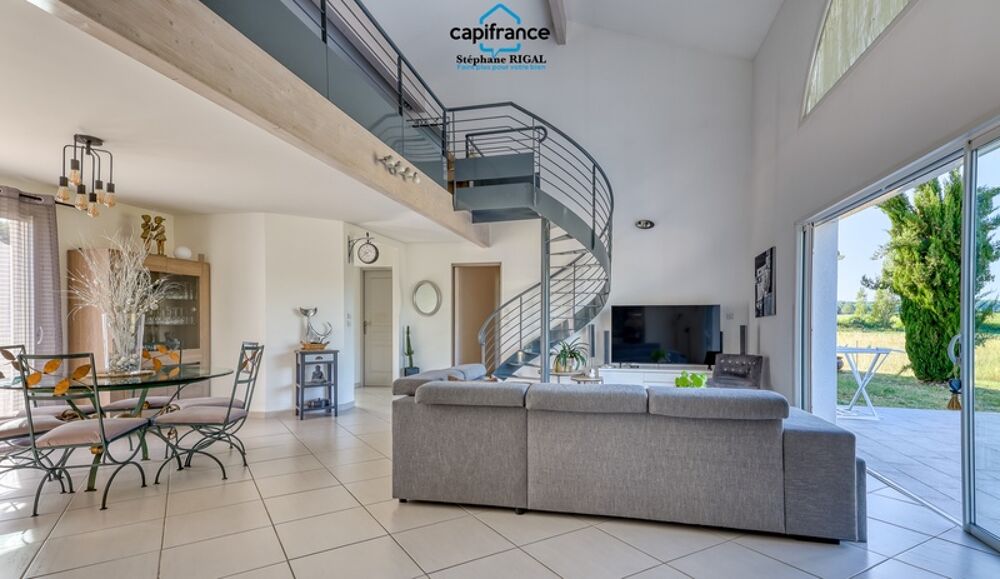Maison à vendre 6 pièces maison de 180m2 habitables sur un terrain clos de 7315m2
