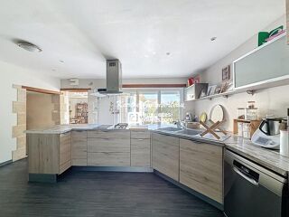  Maison � vendre 8 pi�ces 210 m�