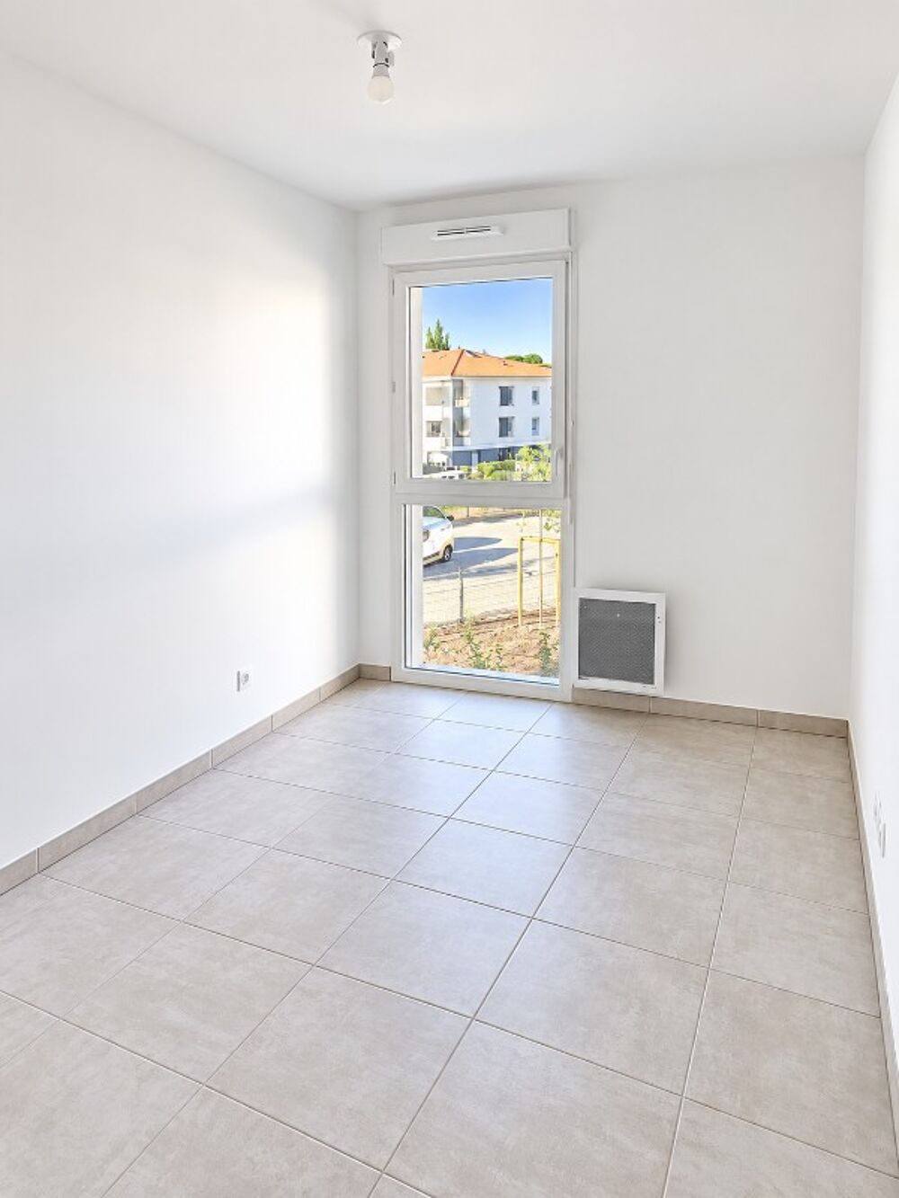 T2 avec balcon et parking à FREJUS