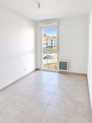  Appartement à louer 2 pièces 41 m²