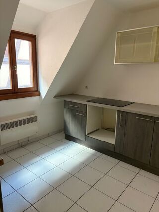  Appartement à louer 2 pièces 65 m²