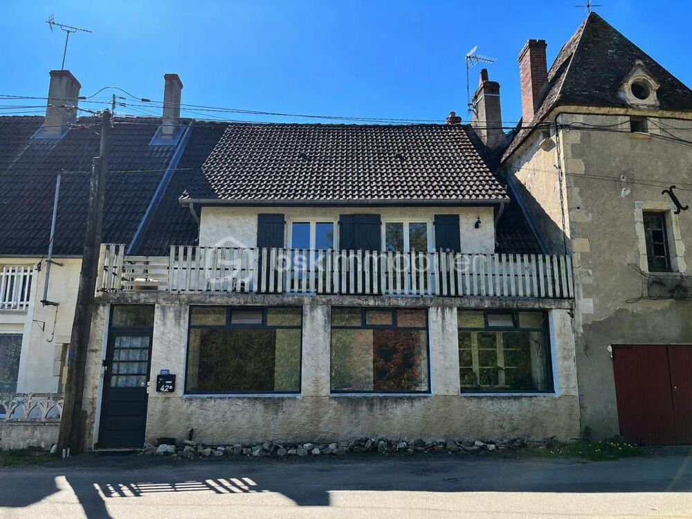 Magnifique maison de village pleine de charme en bord de Loire à finaliser selon vos envies