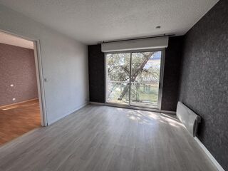  Appartement à louer 2 pièces 34 m²