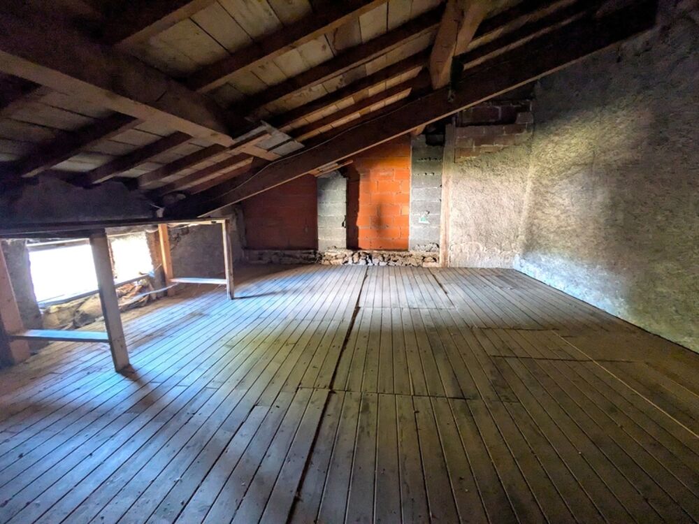 Vente Maison MAISON A RENOVER - ESSERTINES EN DONZY , 7 pièces , 164 m² , 4 /5 chambres , COMBLES, CAVE, GARAGE , TERRAIN 526 m² Essertines en donzy