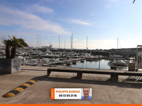 CESSION DROIT AU BAIL  BOUTIQUE VETEMENT FACE PORT DE ROYAN 88000 17200 Royan