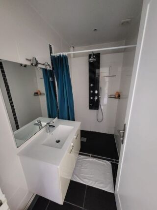  Appartement à louer 3 pièces 61 m²