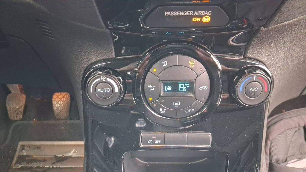 Fiesta V 1.0 EcoBoost 100 Titanium 2015 occasion 59390 Lys Lez Lannoy