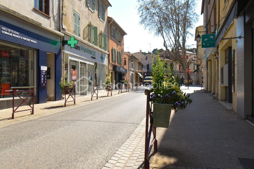   À CÉDER – DROIT AU BAIL – CENTRE-VILLE SAINT-CYR-SUR-MER Saint cyr sur mer