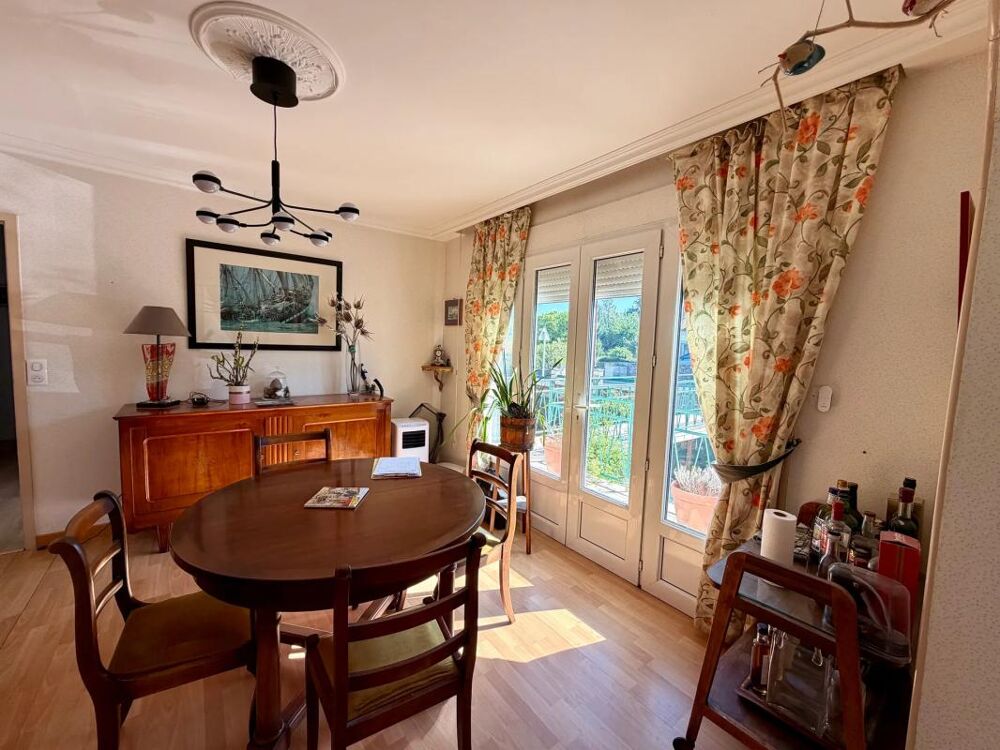Maison de 8 pièces de 141 m² à La Chapelle-Saint-Laurent